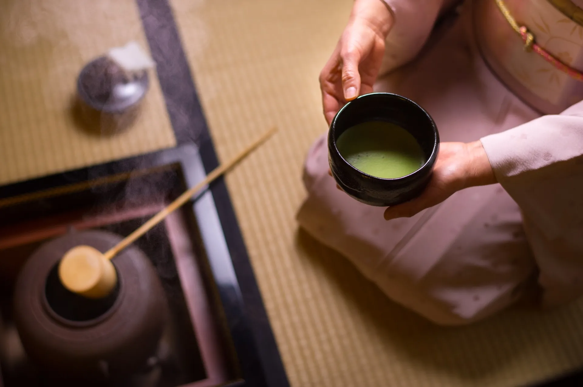 お茶のお稽古から学ぶ”もてなし”の本質